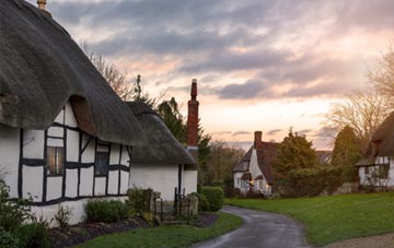 is Midhurst thatch roofing popular